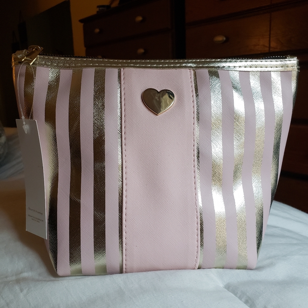 Makeup case
